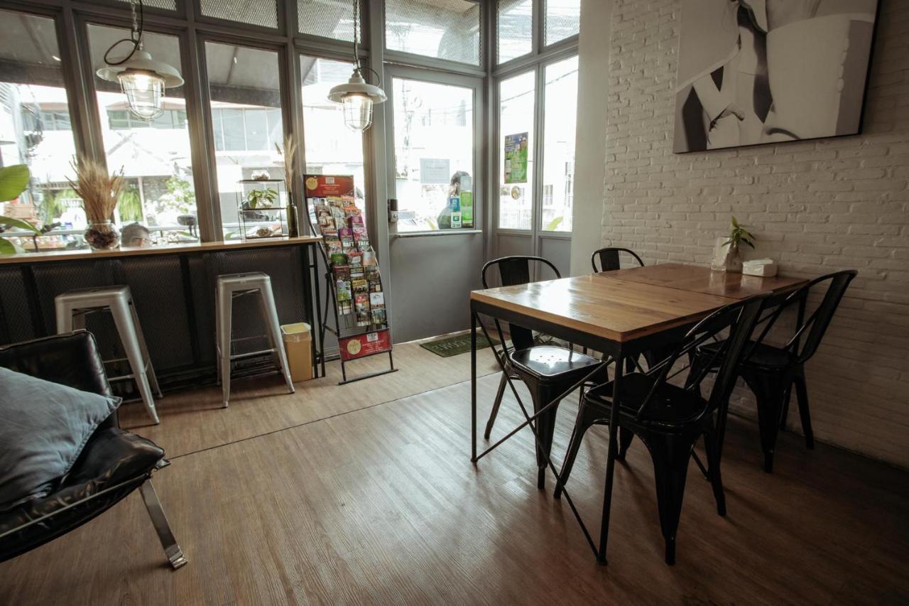 Fashen Poshtel Bed and Breakfast Chiang Mai Buitenkant foto